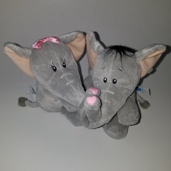 Applause Elephant Plush Couple Entertwined Trunks Valentine's Day Gift 5.5" Toy - Picture 2 of 10